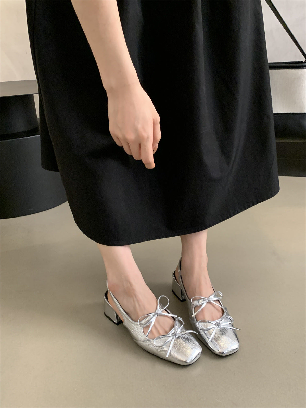 Closed-Toe Sandals for Women Summer New French Style Beautiful Fairy Style Evening Chunky Heel silver Single Shoes Elegant High Heels