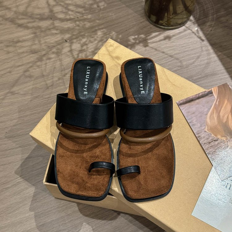 Rubber PU Medium Heel Flat Toe Slippers