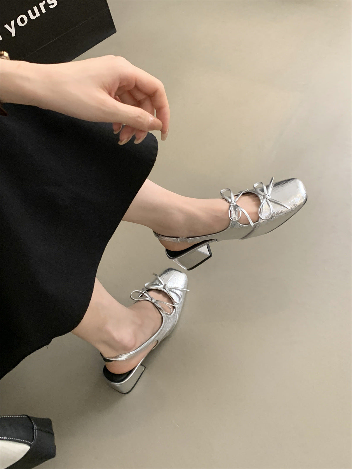 Closed-Toe Sandals for Women Summer New French Style Beautiful Fairy Style Evening Chunky Heel silver Single Shoes Elegant High Heels
