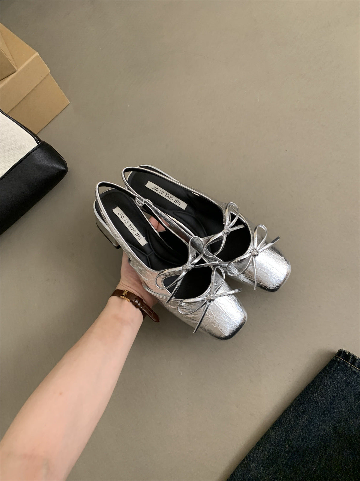 Closed-Toe Sandals for Women Summer New French Style Beautiful Fairy Style Evening Chunky Heel silver Single Shoes Elegant High Heels