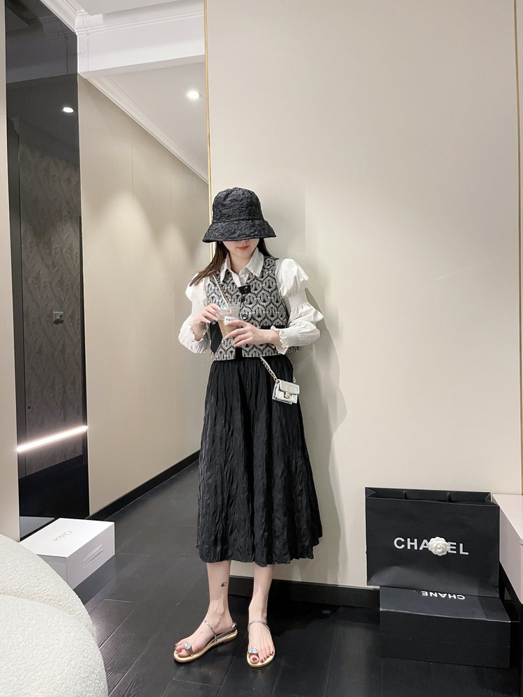 PU Square Heel Low Heel Slippers Rubber Toe