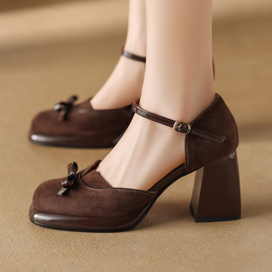 French Retro Elegant Mature Hollow Toe Sandals2024New Year's New Versatile Simple Thick Heel Buckle High Heels