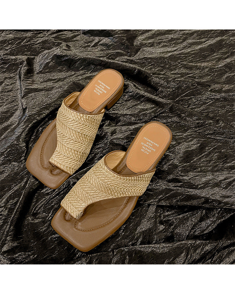 French Retro Vacation Style Woven Toe Clip Sandals for Women Summer Niche Design Chunky Heel Sandals