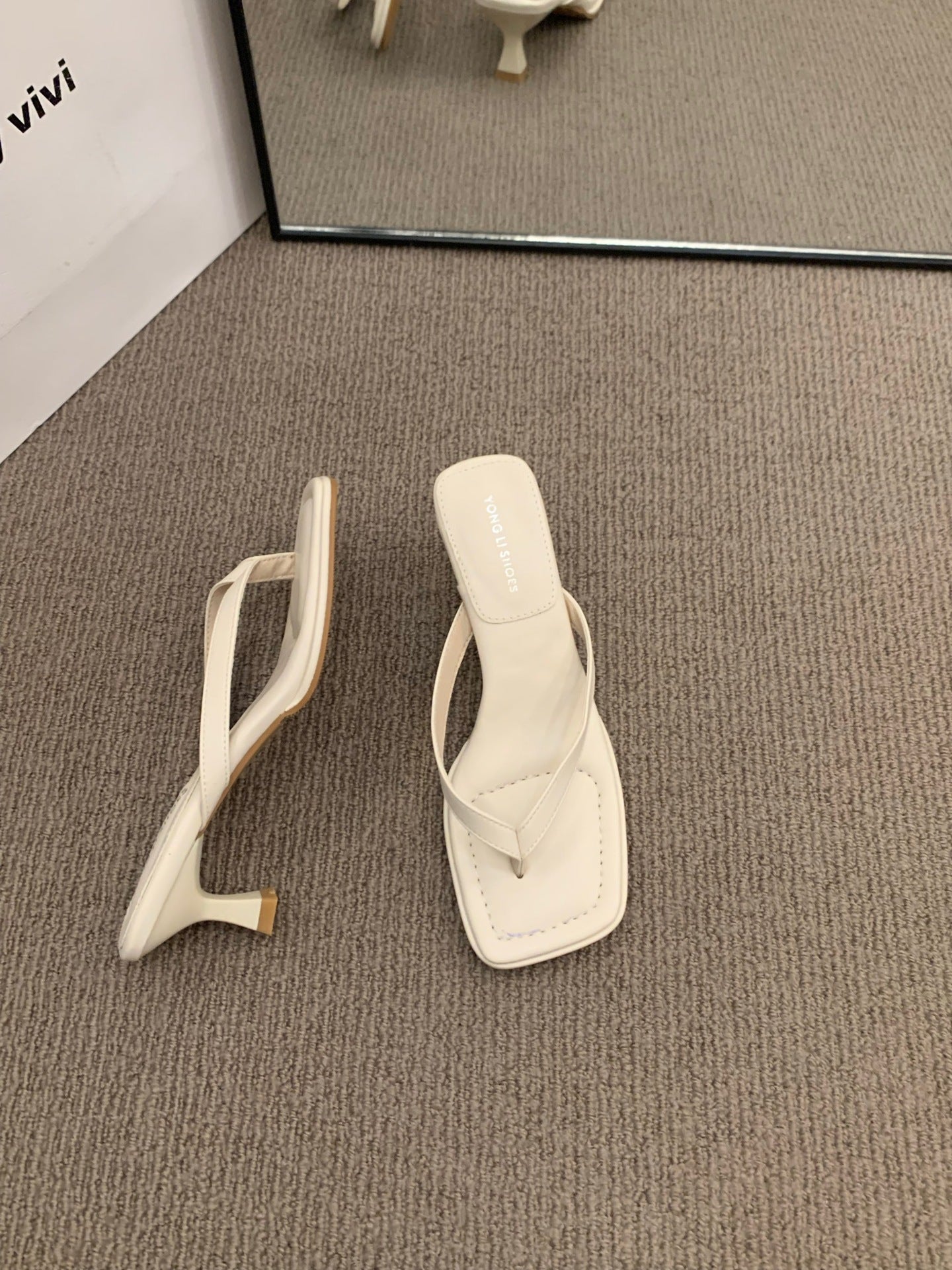 French-style Flip-flops Toe-post Sandals Fairy Shoes for Summer Outdoor Wear2024New simple thong high-heeled sandals