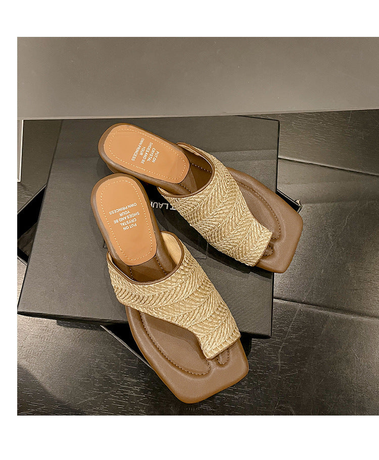 French Retro Vacation Style Woven Toe Clip Sandals for Women Summer Niche Design Chunky Heel Sandals