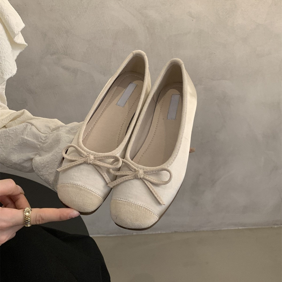 Round Toe Shallow Mouth Single Shoes for Women, Spring and Autumn New Soft Leather Ballet Fairy Style Gentle Slip-On Soft Flat Loafers