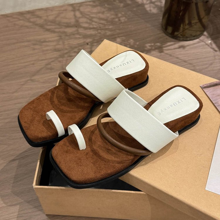 Rubber PU Medium Heel Flat Toe Slippers