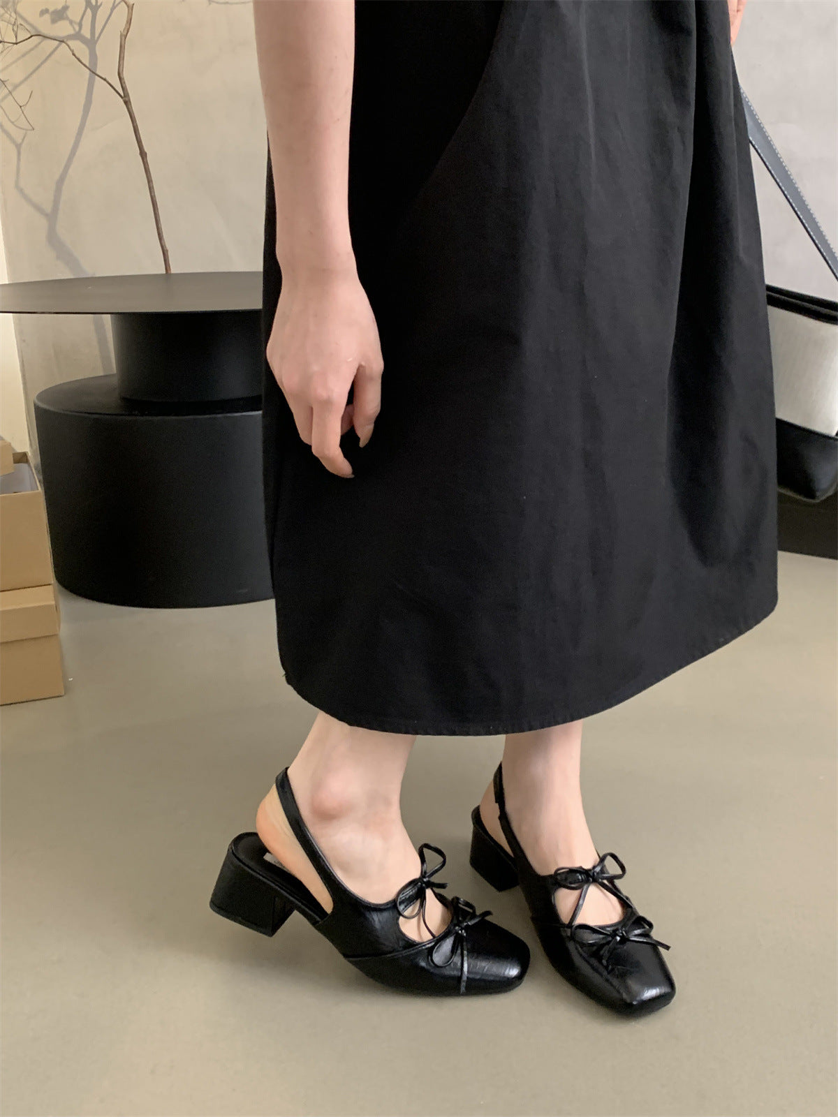 Closed-Toe Sandals for Women Summer New French Style Beautiful Fairy Style Evening Chunky Heel silver Single Shoes Elegant High Heels