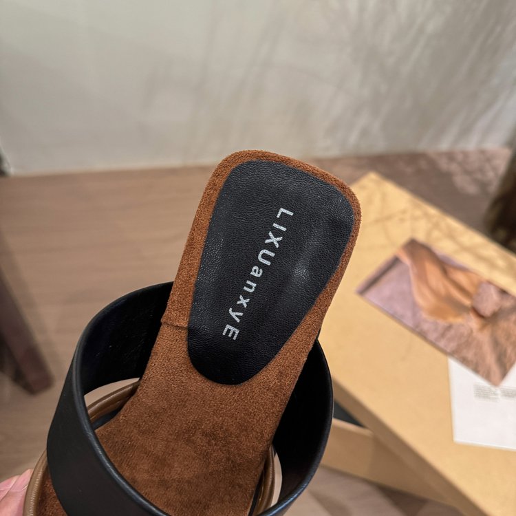 Rubber PU Medium Heel Flat Toe Slippers