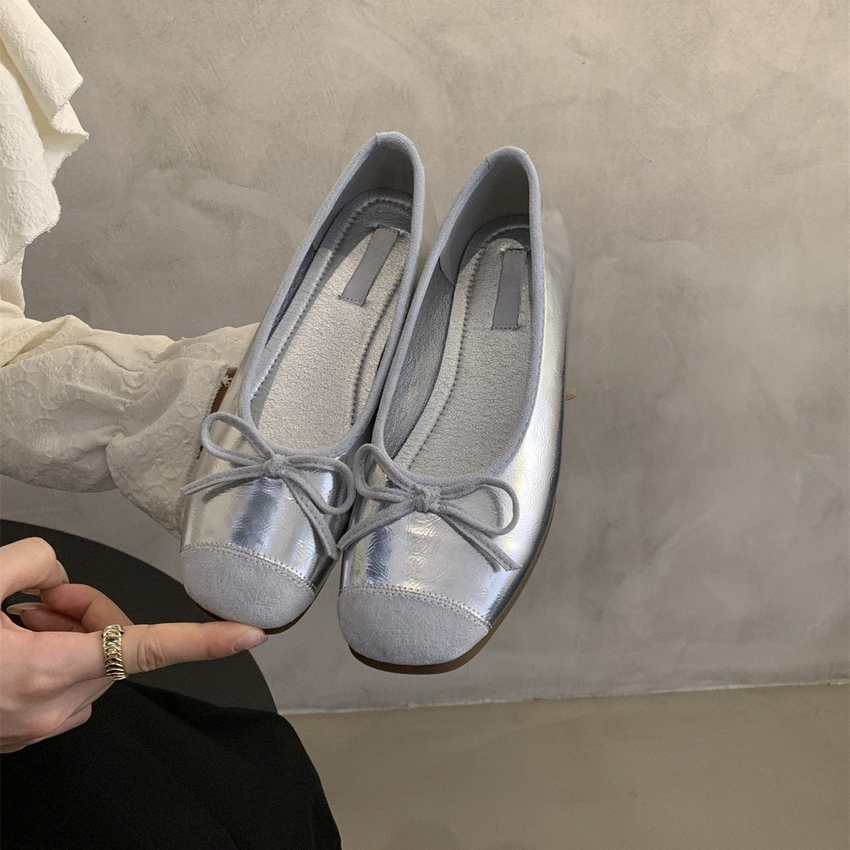 Round Toe Shallow Mouth Single Shoes for Women, Spring and Autumn New Soft Leather Ballet Fairy Style Gentle Slip-On Soft Flat Loafers