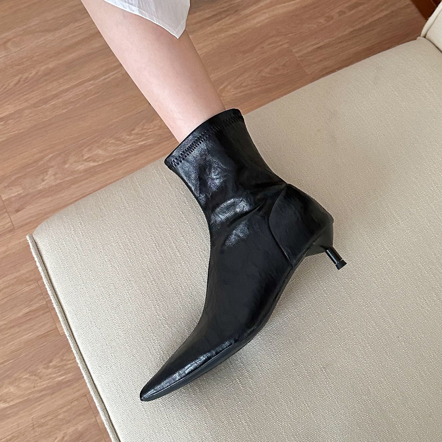 Comfortable and easy to wear!retro Brown Soft Leather Cat Heel Short Boots Women's Autumn New Small Low Heel Boots