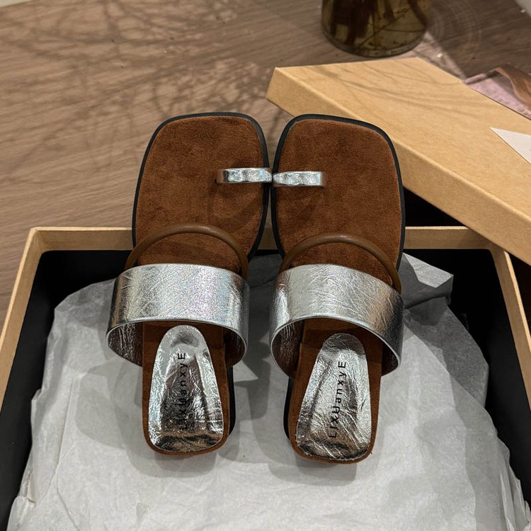 Rubber PU Medium Heel Flat Toe Slippers