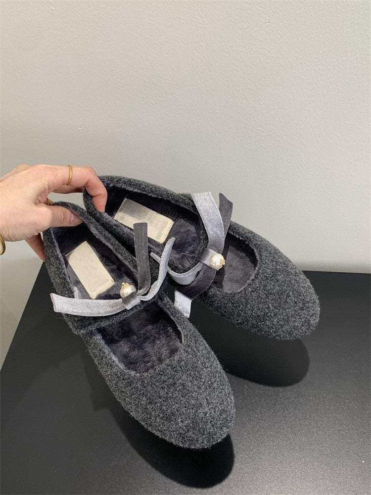 French Style Little Chanel Mary Jane Shoes2024Fleece-lined Warm Round Toe Shallow Mouth Shoes with Bowknot and Pearls for Evening Wear