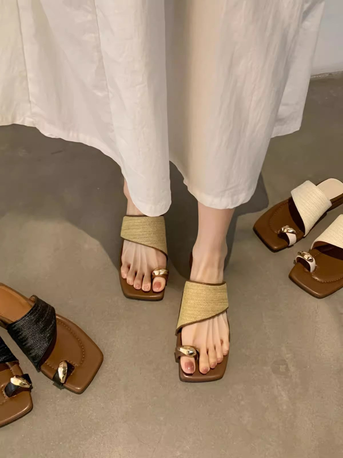 Thick Heel Vacation Style Straw Weave Toe Clip Sandals for Women Summer Outdoor Wear2024New French Style Sandals