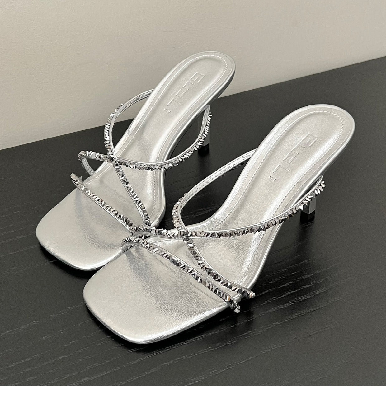 Cool and sophisticated!silver Rhinestone Sandals for Women2025Summer new fashion sexy mules high heel sandals