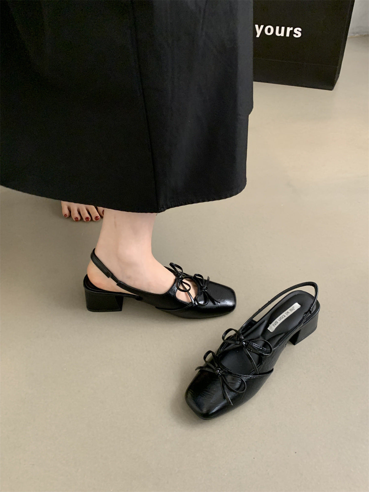 Closed-Toe Sandals for Women Summer New French Style Beautiful Fairy Style Evening Chunky Heel silver Single Shoes Elegant High Heels