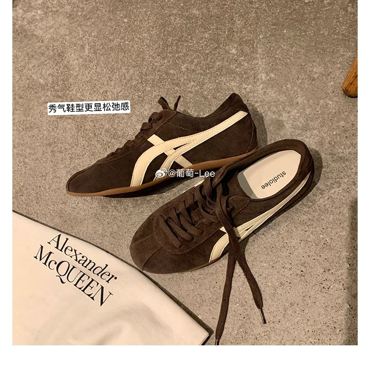 2025Women's Autumn Lace-Up Low-Top Sneakers（Upper Height Less10cm)Rubber