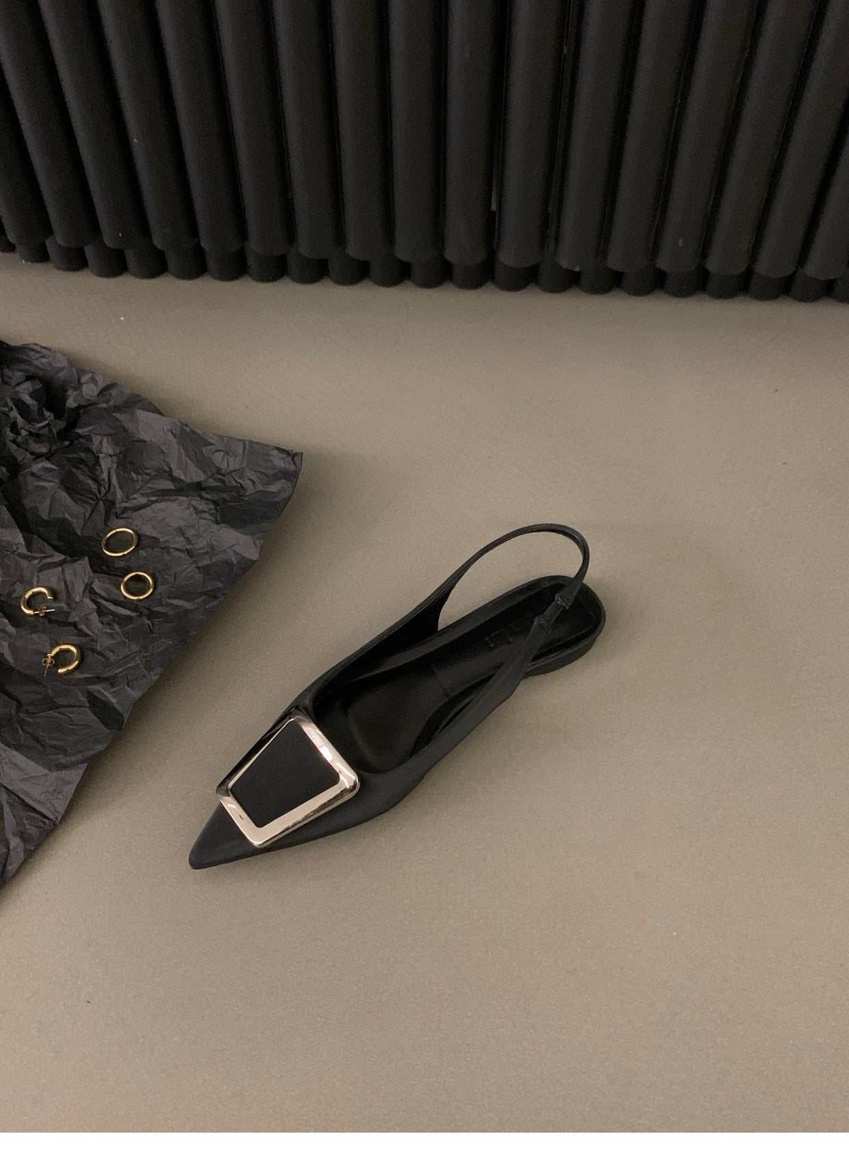 French flat black closed-toe sandals fairy shoes2025New spring and summer pointed toe rhinestone elegant shoes