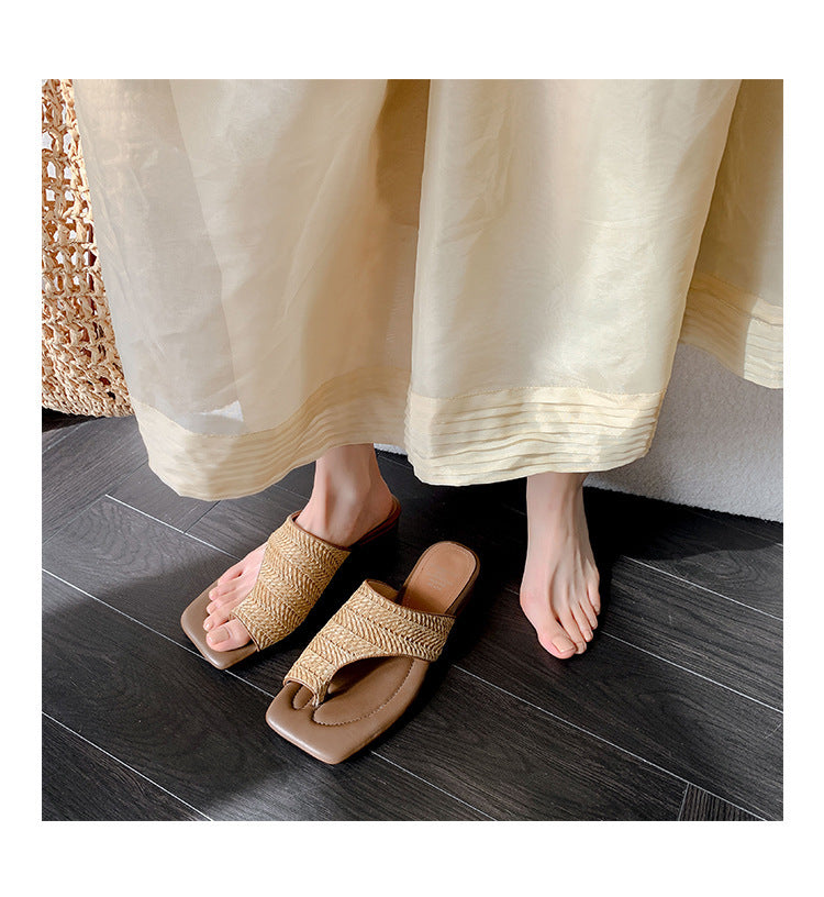 French Retro Vacation Style Woven Toe Clip Sandals for Women Summer Niche Design Chunky Heel Sandals