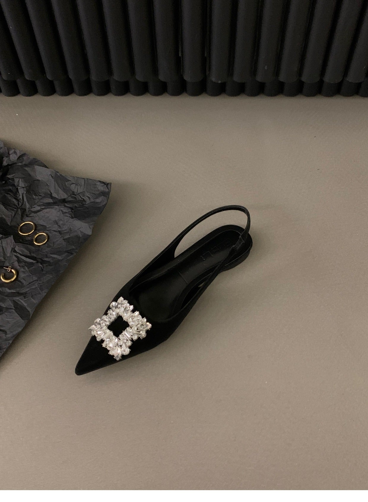 French flat black closed-toe sandals fairy shoes2025New spring and summer pointed toe rhinestone elegant shoes