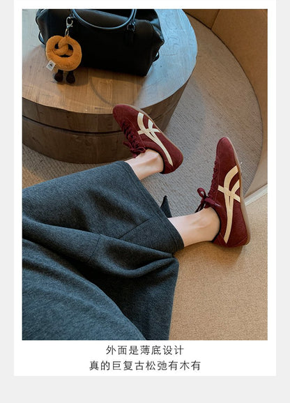 2025Women's Autumn Lace-Up Low-Top Sneakers（Upper Height Less10cm)Rubber