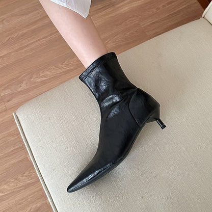 Comfortable and easy to wear！retro Brown Soft Leather Cat Heel Short Boots Women's Autumn New Small Low Heel Boots
