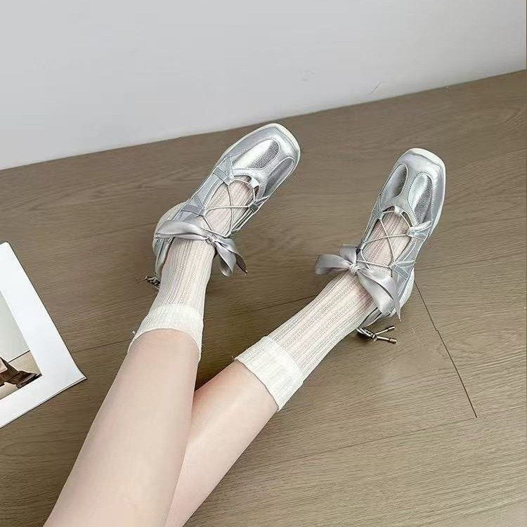 2025Summer rubber sneakers for women with lace-up low-top（Upper Height Less10cm)