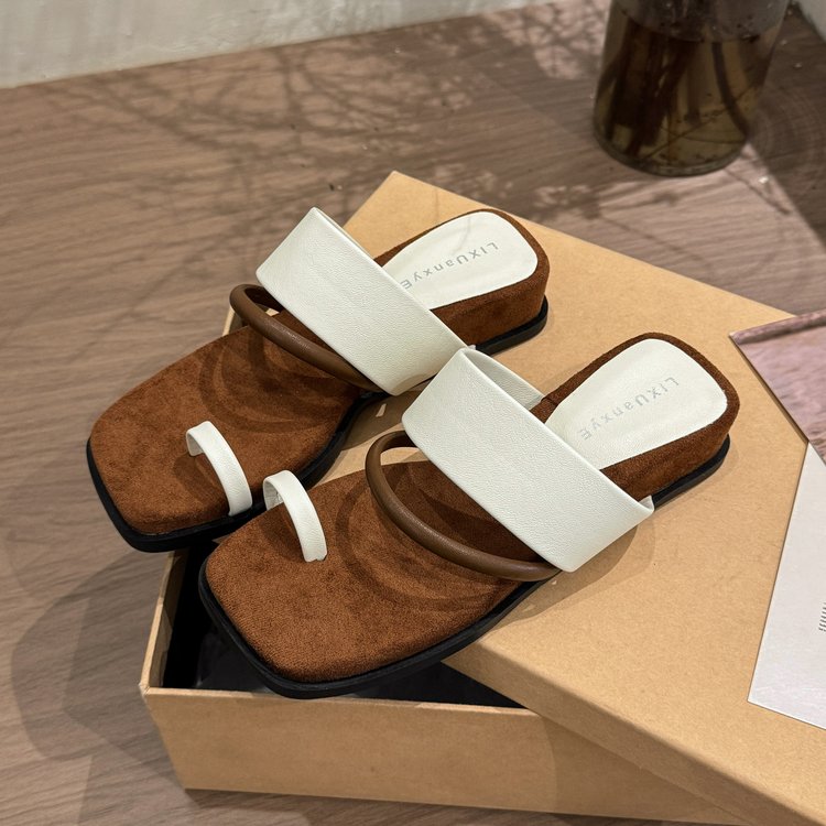 Rubber PU Medium Heel Flat Toe Slippers
