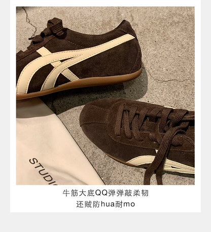 2025Women's Autumn Lace-Up Low-Top Sneakers（Upper Height Less10cm)Rubber