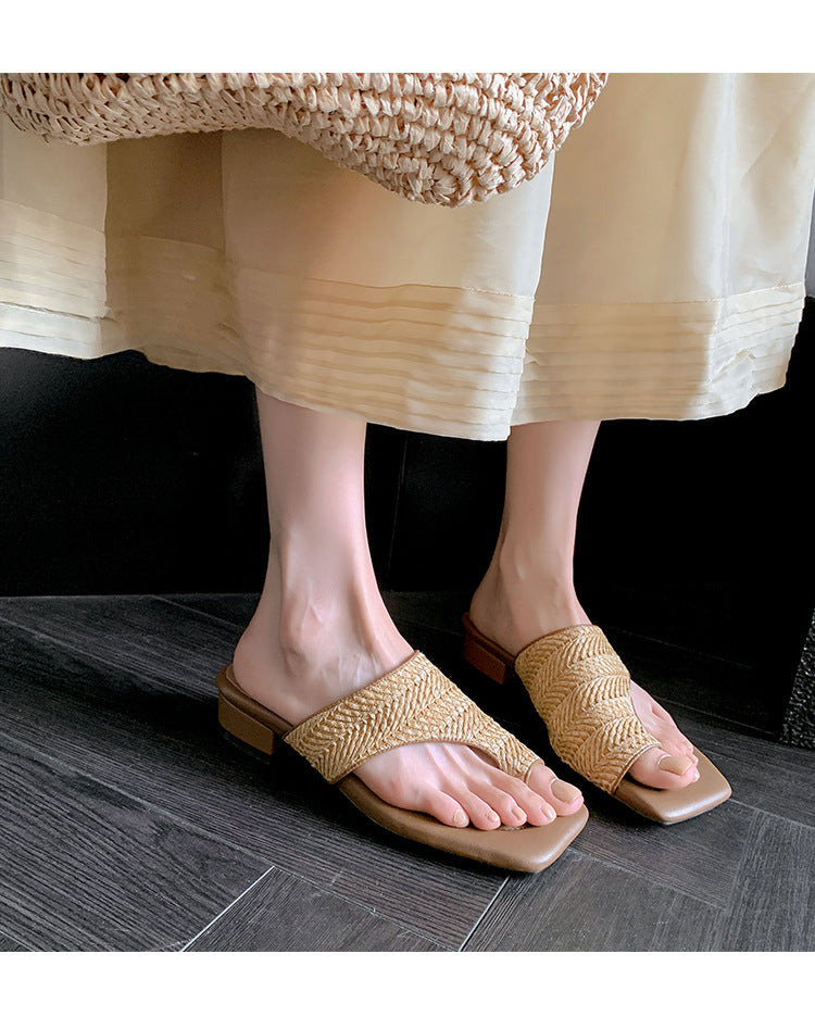 French Retro Vacation Style Woven Toe Clip Sandals for Women Summer Niche Design Chunky Heel Sandals