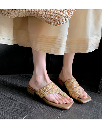 French Retro Vacation Style Woven Toe Clip Sandals for Women Summer Niche Design Chunky Heel Sandals