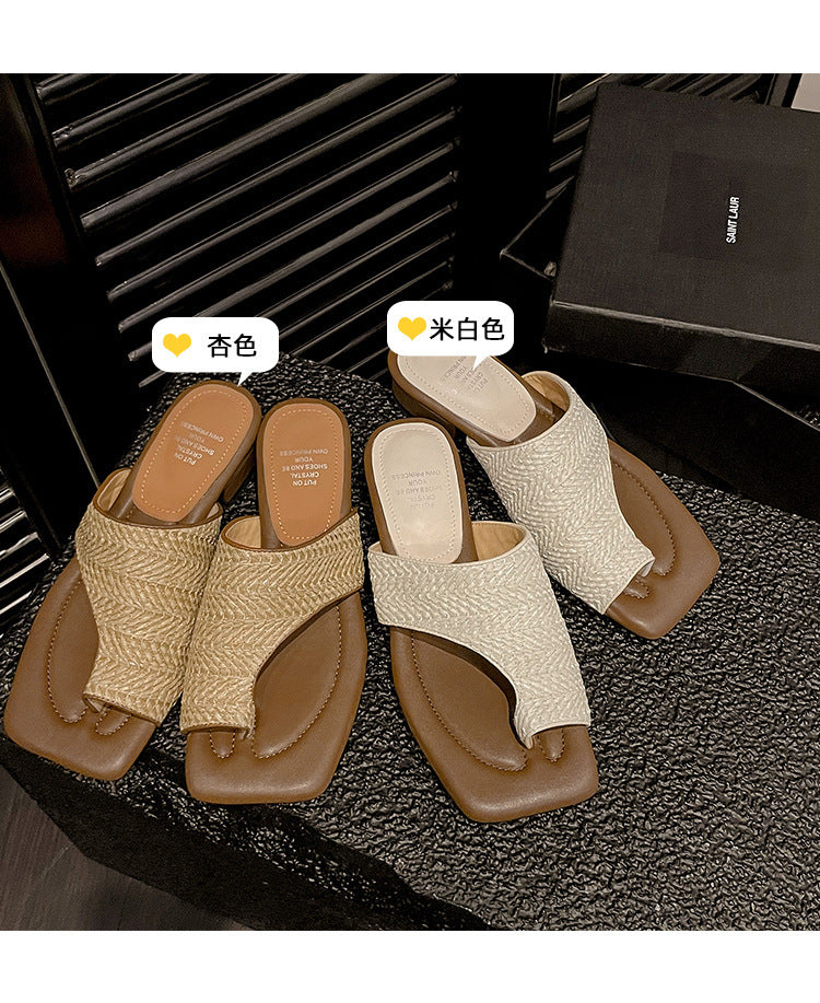 French Retro Vacation Style Woven Toe Clip Sandals for Women Summer Niche Design Chunky Heel Sandals