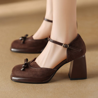 French Retro Elegant Mature Hollow Toe Sandals2024New Year's New Versatile Simple Thick Heel Buckle High Heels