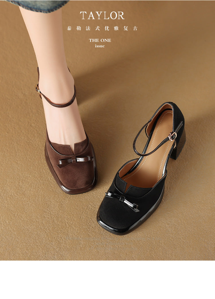 French Retro Elegant Mature Hollow Toe Sandals2024New Year's New Versatile Simple Thick Heel Buckle High Heels