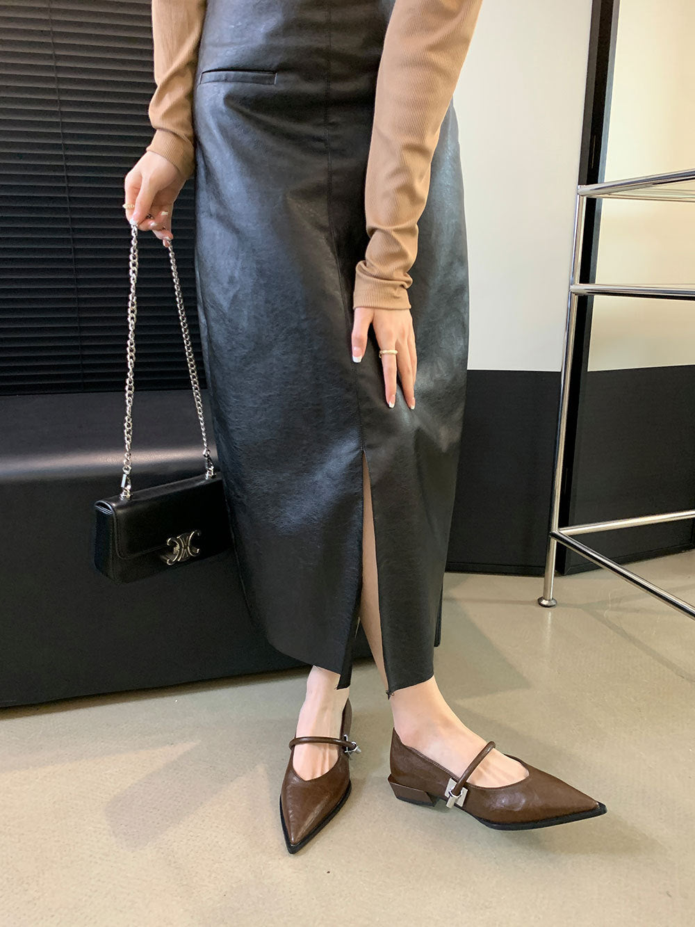 French Low Heel Shoes Small Fragrance Style Pointed Toe Single Shoes for Women2024Spring and Autumn New Mary Jane Women's Shoes Thick Heels