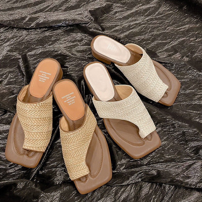 French Retro Vacation Style Woven Toe Clip Sandals for Women Summer Niche Design Chunky Heel Sandals