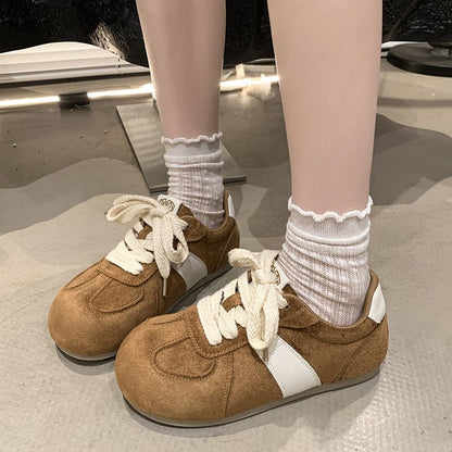 2025Autumn women's rubber sneakers with laces, low-top（Upper Height Less10cm)