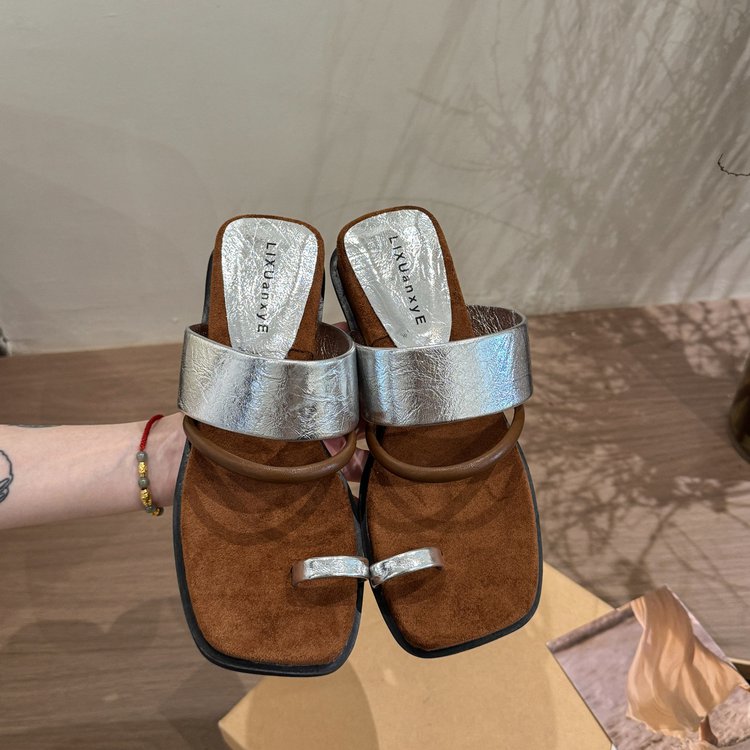 Rubber PU Medium Heel Flat Toe Slippers