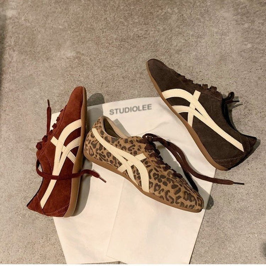 2025Women's Autumn Lace-Up Low-Top Sneakers（Upper Height Less10cm)Rubber