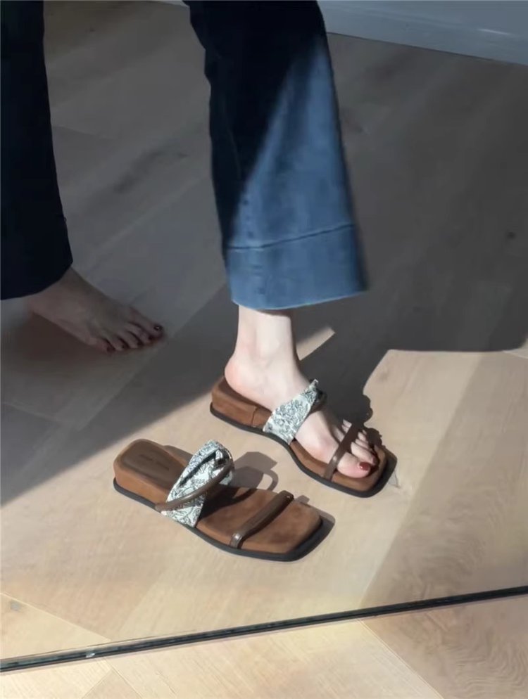 PUT Wedge Rubber Slippers Mid Heel