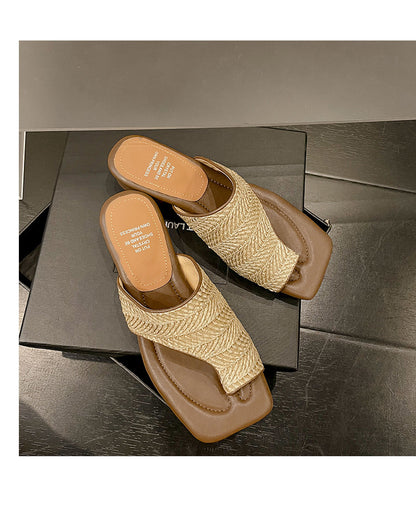 French Retro Vacation Style Woven Toe Clip Sandals for Women Summer Niche Design Chunky Heel Sandals