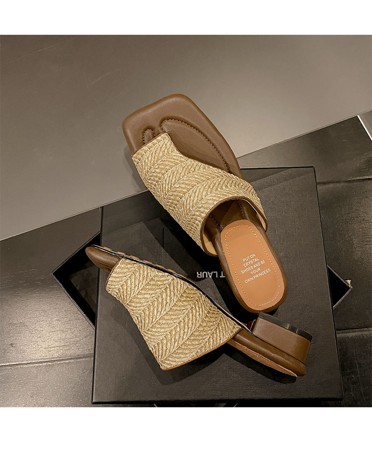 French Retro Vacation Style Woven Toe Clip Sandals for Women Summer Niche Design Chunky Heel Sandals