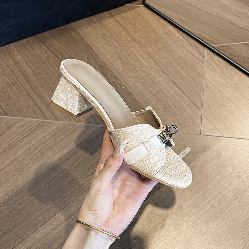 Small Gold Buckle Crocodile Pattern Korean Style One-Strap High Heel Slippers for Women Summer Soft Sole Beach Mid-Heel Sandals for Outdoor Wear