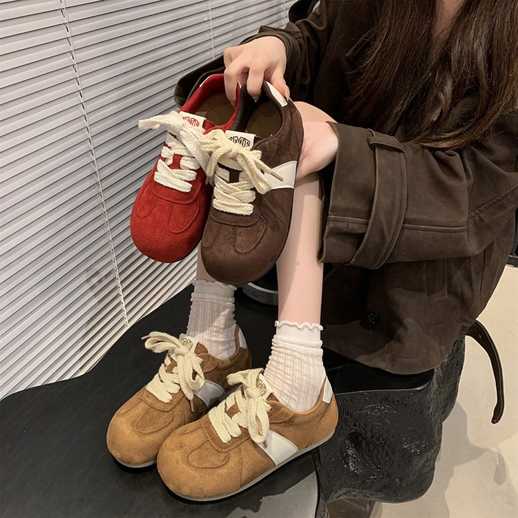 2025Autumn women's rubber sneakers with laces, low-top（Upper Height Less10cm)