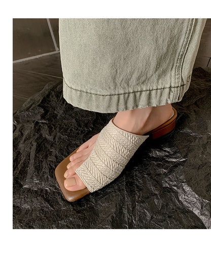 French Retro Vacation Style Woven Toe Clip Sandals for Women Summer Niche Design Chunky Heel Sandals