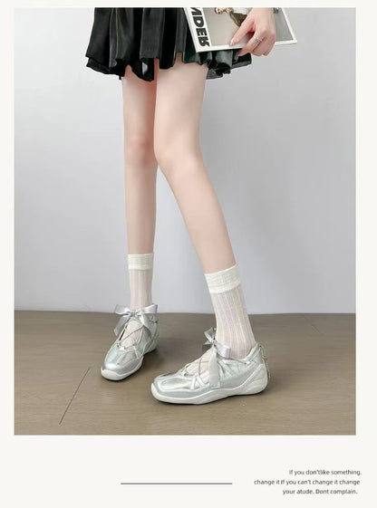 2025Summer rubber sneakers for women with lace-up low-top（Upper Height Less10cm)