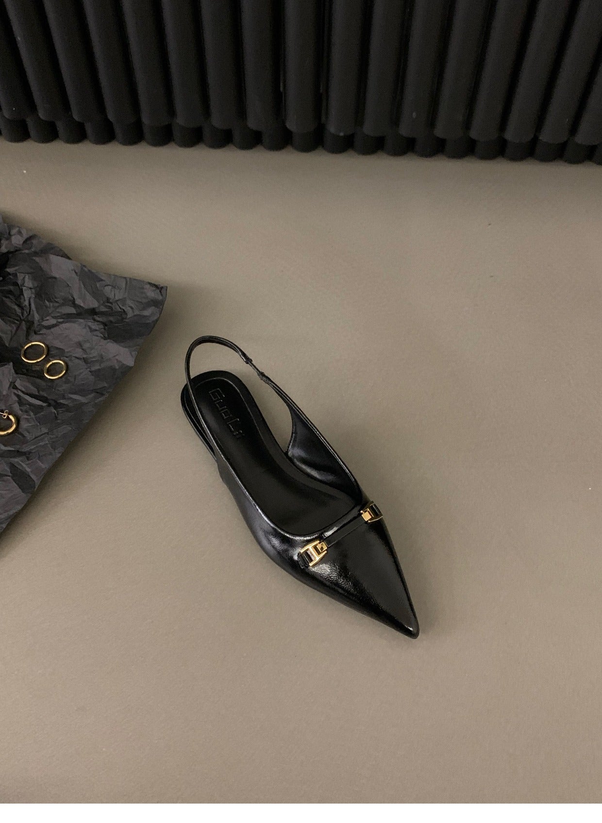 French flat black closed-toe sandals fairy shoes2025New spring and summer pointed toe rhinestone elegant shoes