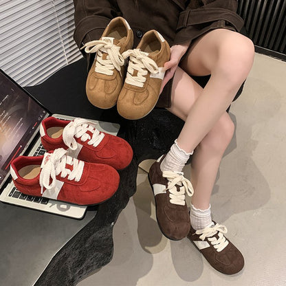 2025Autumn women's rubber sneakers with laces, low-top（Upper Height Less10cm)