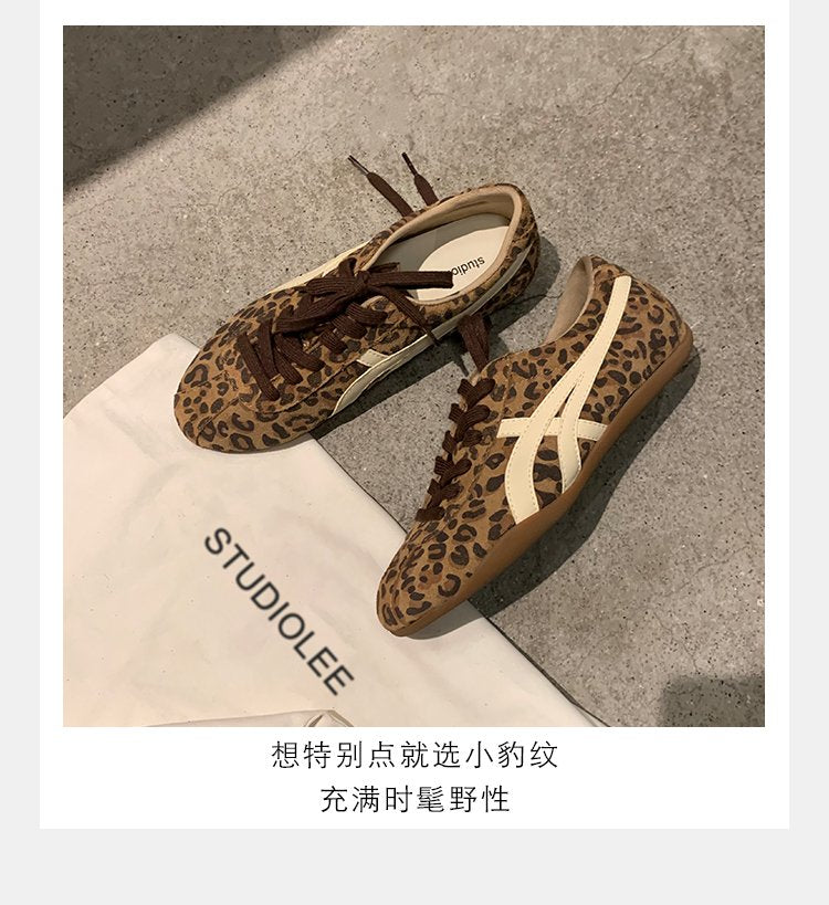 2025Women's Autumn Lace-Up Low-Top Sneakers（Upper Height Less10cm)Rubber