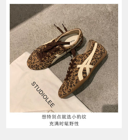 2025Women's Autumn Lace-Up Low-Top Sneakers（Upper Height Less10cm)Rubber